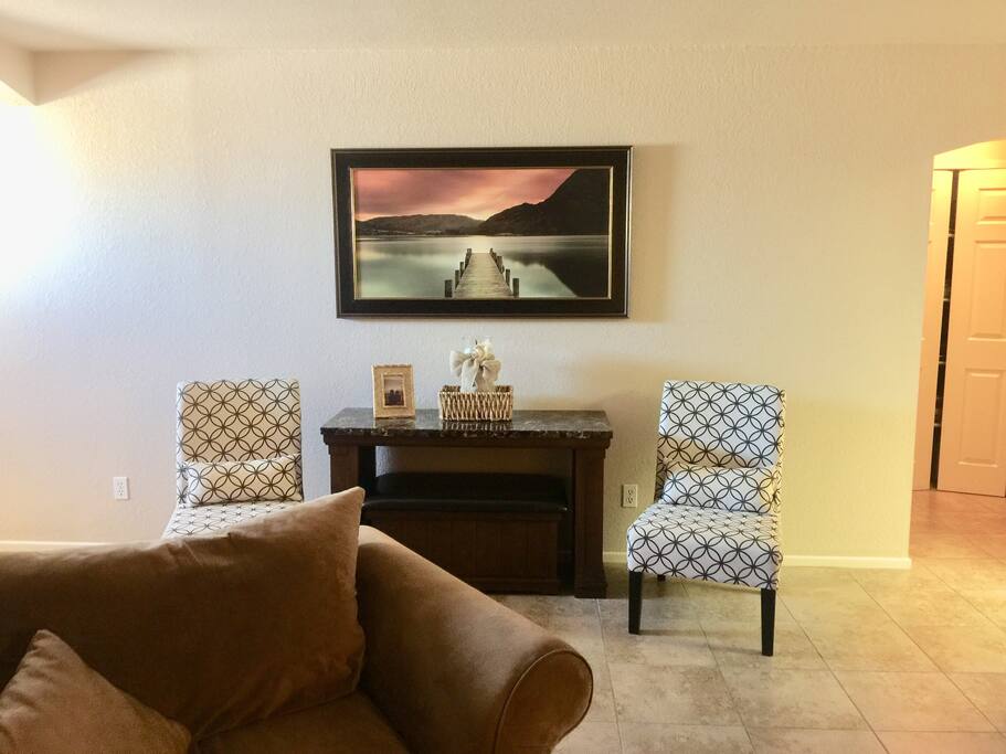 Tile, carpet, and hardwood flooring.