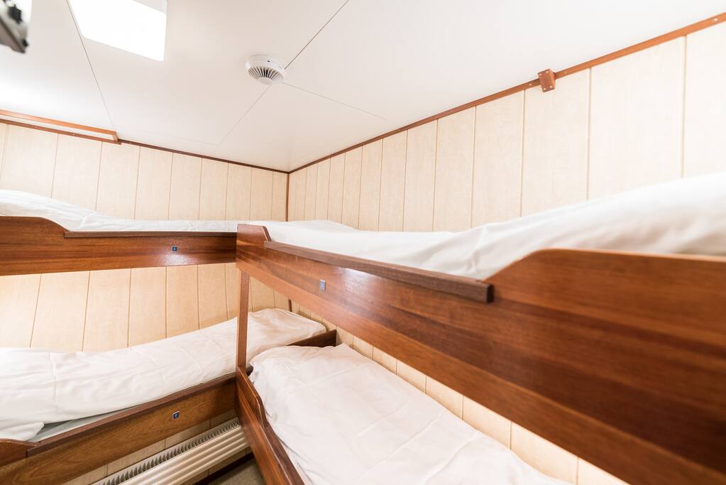 4-bed cabin