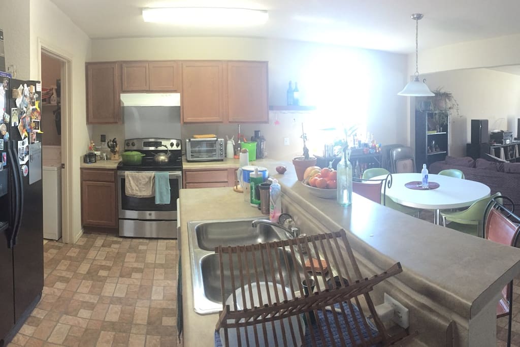 Kitchen/Dining area