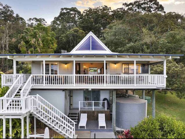 Amara Retreat, Steam Room, Yoga Studio, Pool, Fire gallery image 3