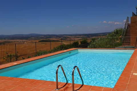 Charming home Crete Senesi