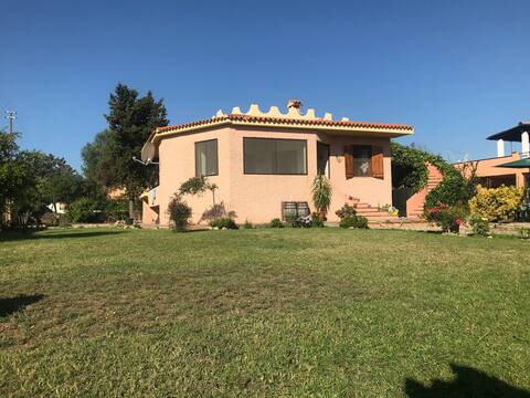 Chalet in Budoni 200 meters from the beach