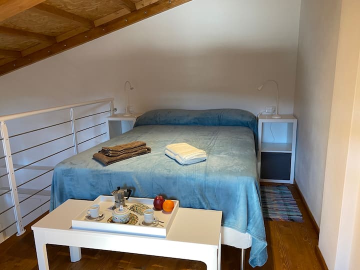 kitanda cha watu wawili