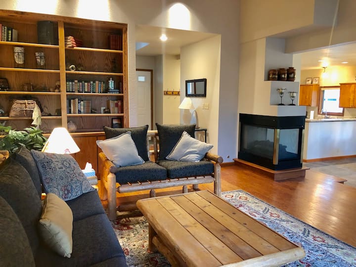 Loghill Village Alquileres vacacionales y alojamientos Colorado