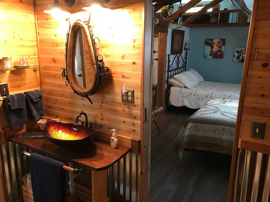 Knotty Cedar Bathroom