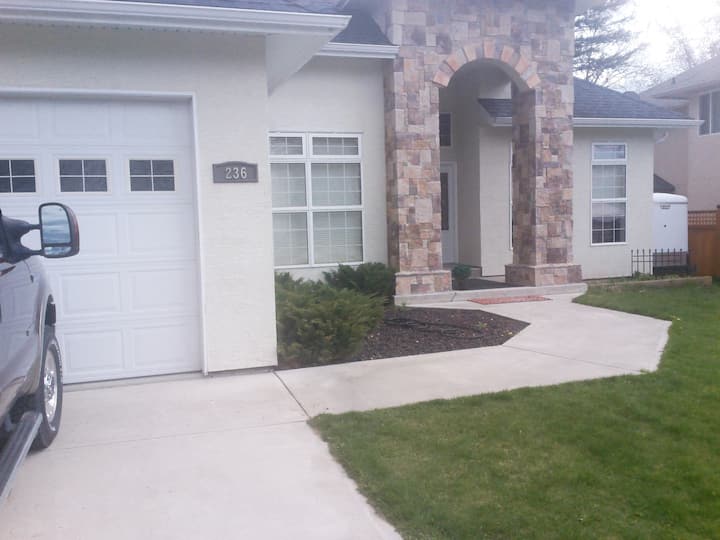 East Barrière Lake Holiday Rentals & Homes British Columbia, Canada