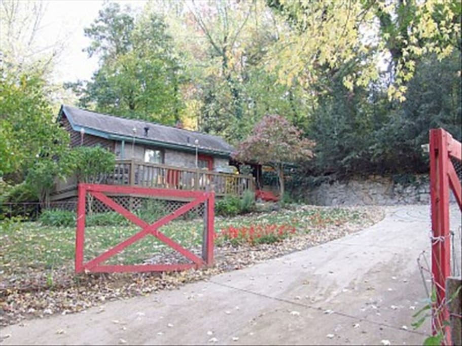 RED GATE COTTAGE is fenced and gated
