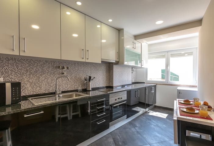 Like-home Casa Campolide Apt, near Amoreiras Mall