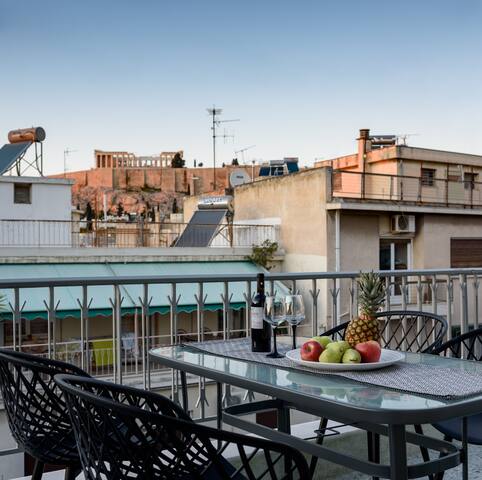 Acropolis View Penthouse gallery image 4