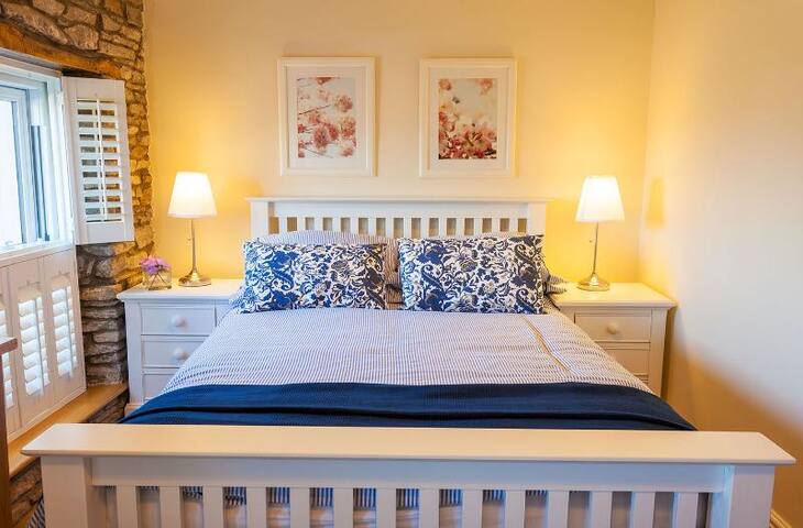 Airbnb Talbot Green Vacation Rentals Places To Stay Wales