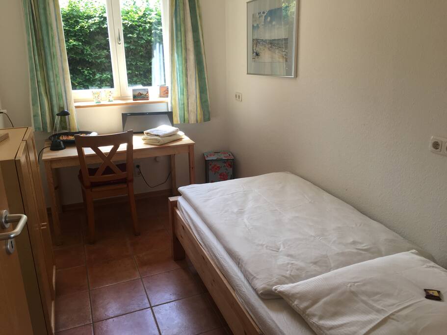 Bed room 1