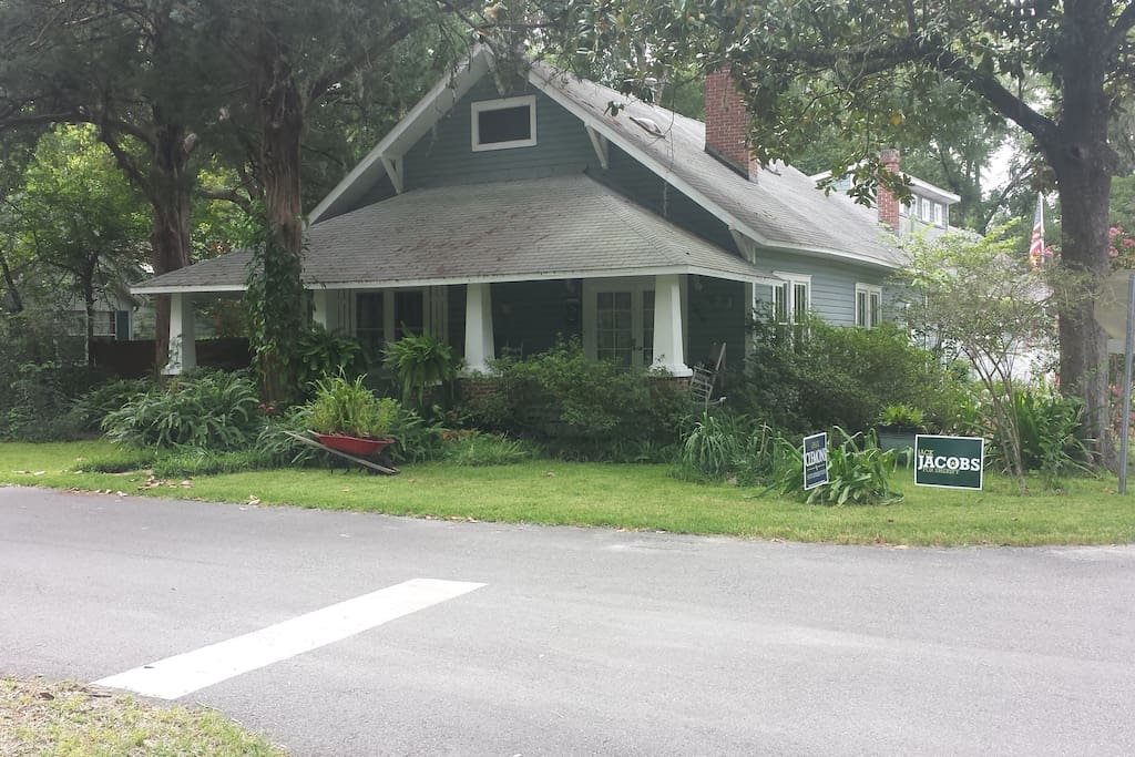 This is what the front of the house looks like as you come to the stop sign.