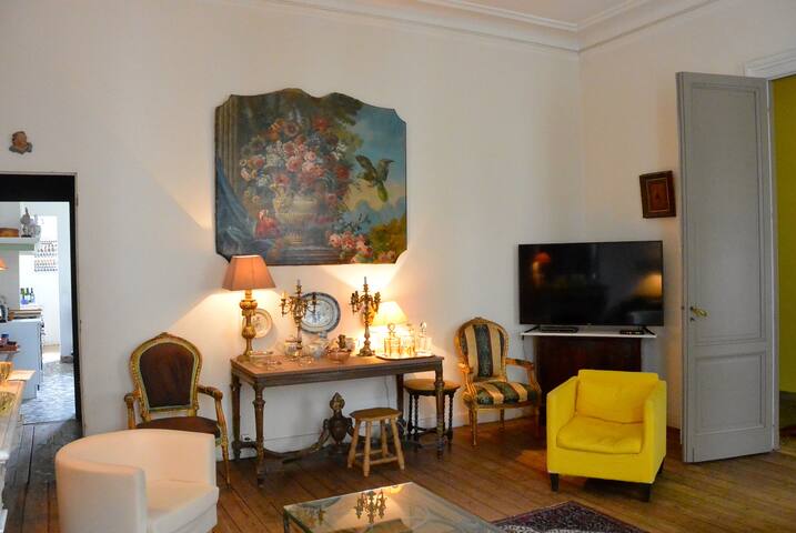 Belle maison bordelaise centrale gallery image 4