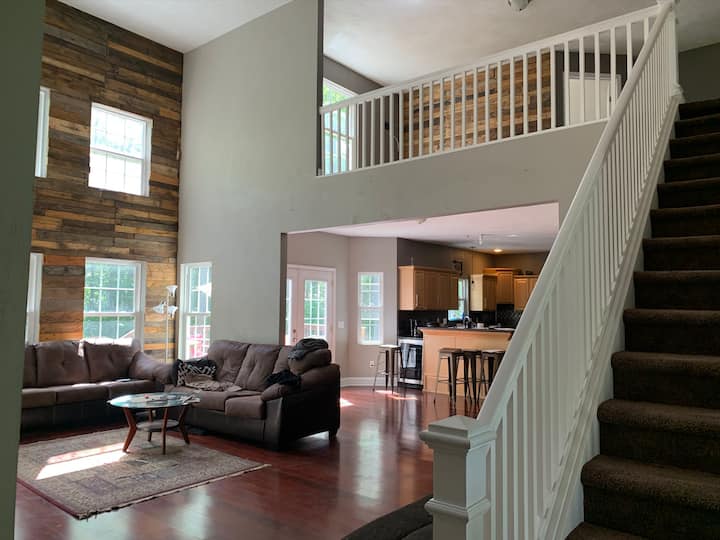 Pet Friendly Home wooded setting 3000 Sq ft Houses for Rent in Erie