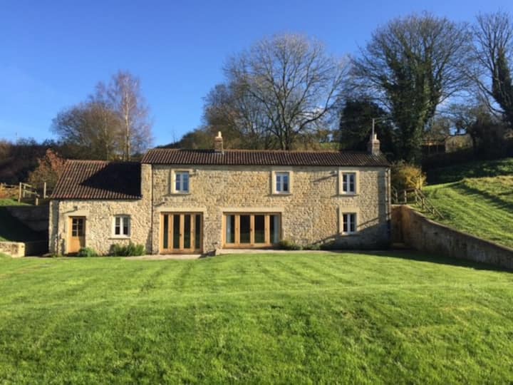 Mill House at Mill Farm, Cottages for Rent in Somerset