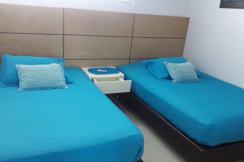 Alcoba auxiliar 2 camas semidobles de 120x190 con baño