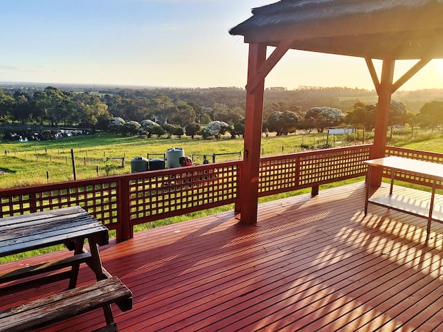 Auyea Farm 3BR Entire House – 7 Mins to Gumbuya