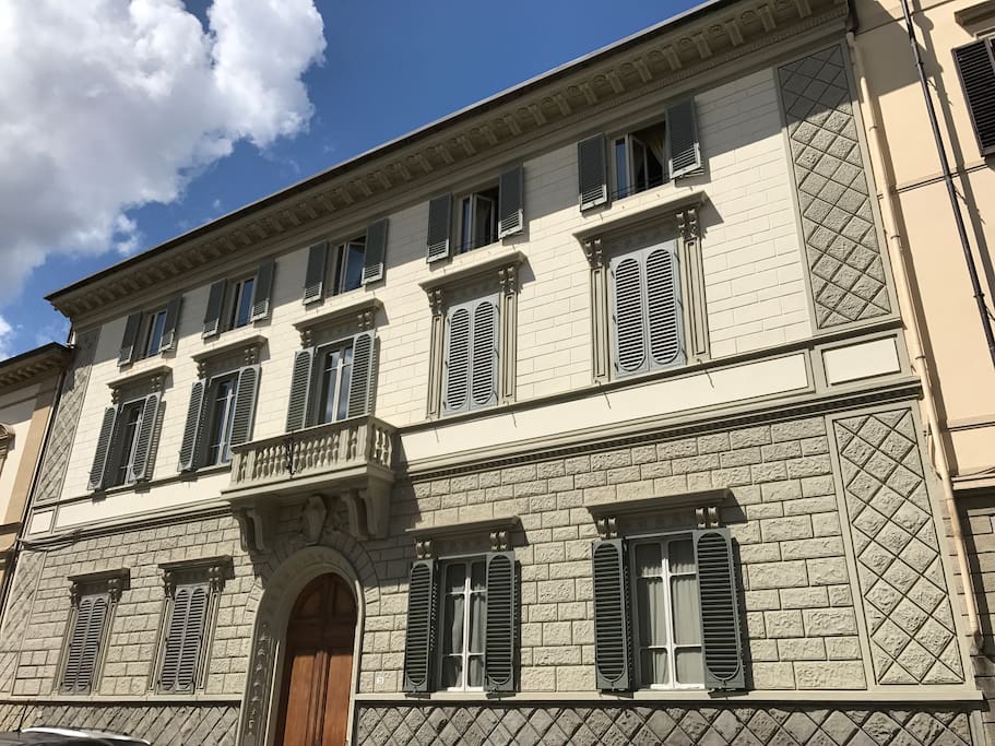 Palazzo Ottolenghi Di Vallepiana
