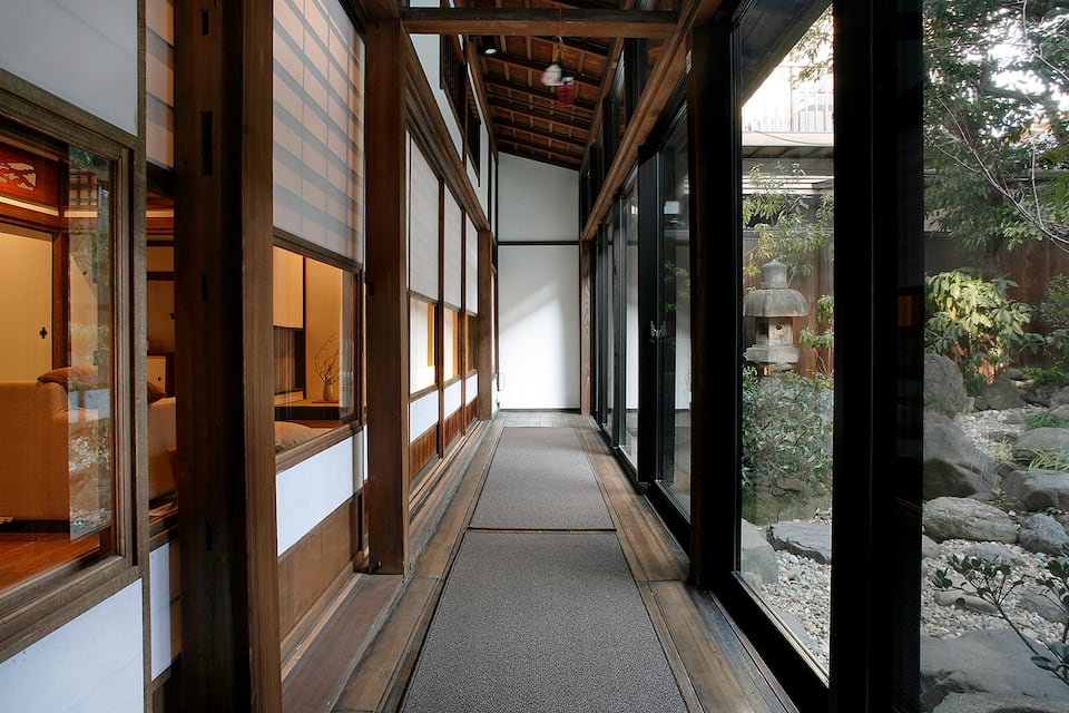 A 150-year-old machiya with a manicured garden, Kyoto, Kyoto Prefecture, Japan, photo 9 of 10
