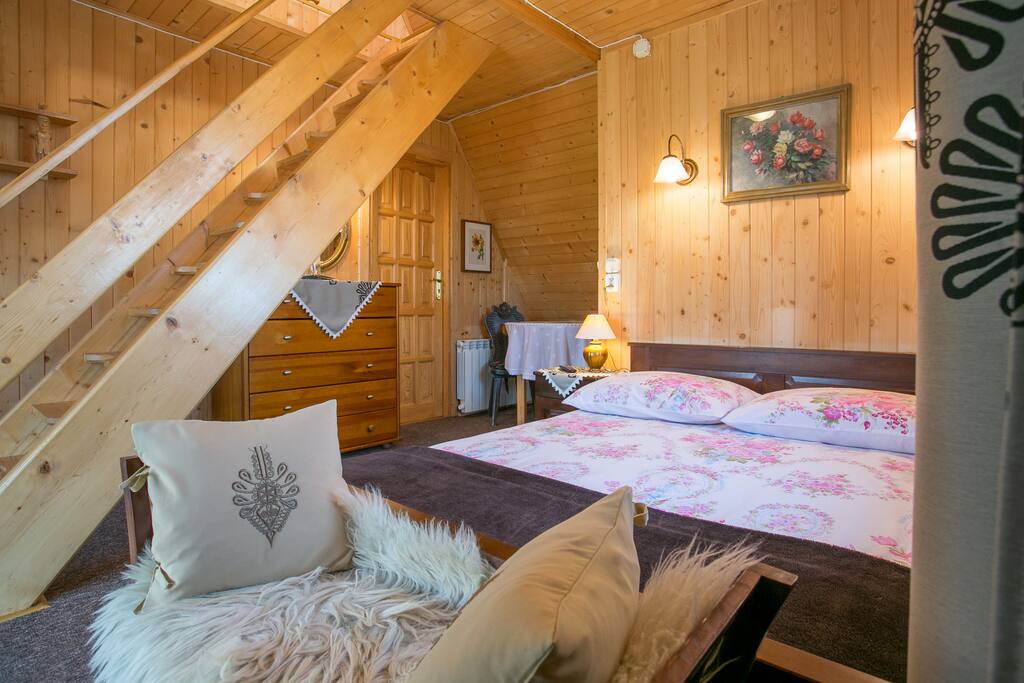 Widok na wejście do pokoju