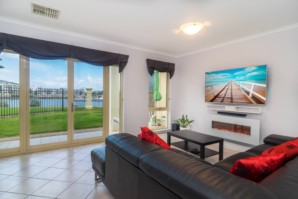Lounge overlooking the marina