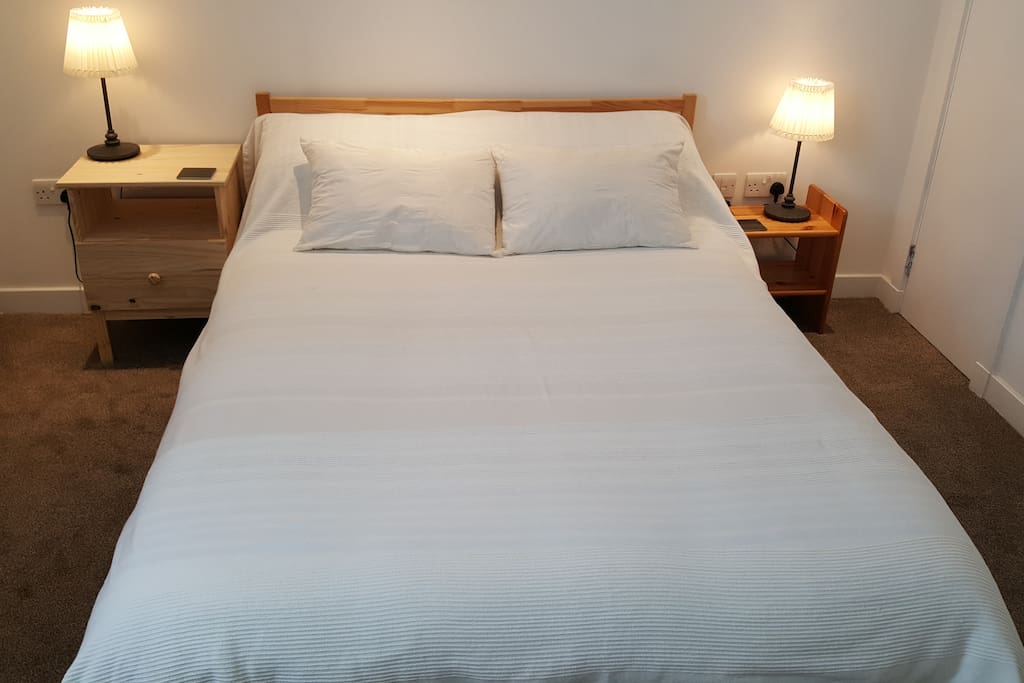 Spacious double bedroom