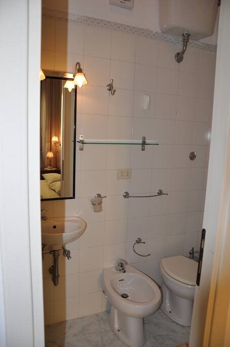 Bagno privato in camera.