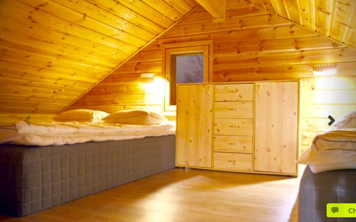 Chumba cha kulala cha ghorofa, kitanda cha watu wawili + kitanda 1 cha mtu mmoja