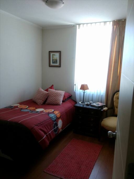 Habitación Incluye Cama 1,5 plaza. +clóset