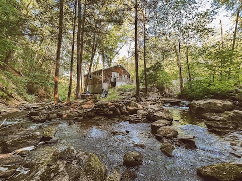 Creekside Cabin with Wood Fired Hot Tub & Firepit