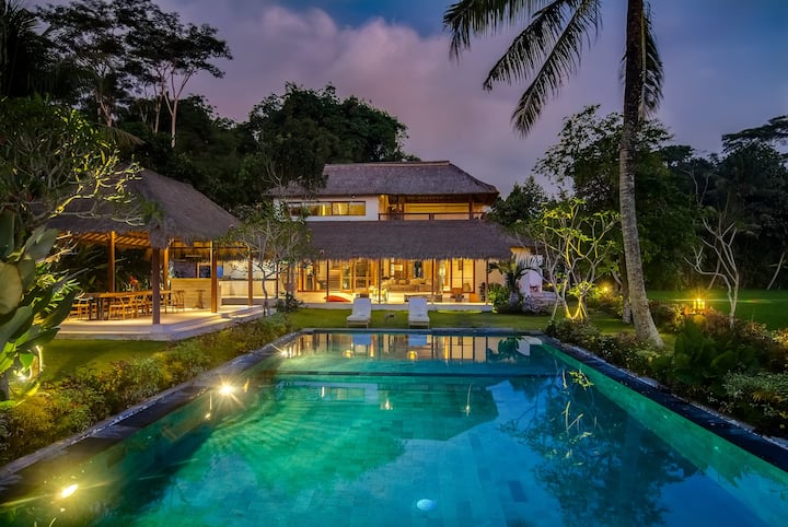 32+ Villa Kicen Romantic Villa With Rice Field View PNG