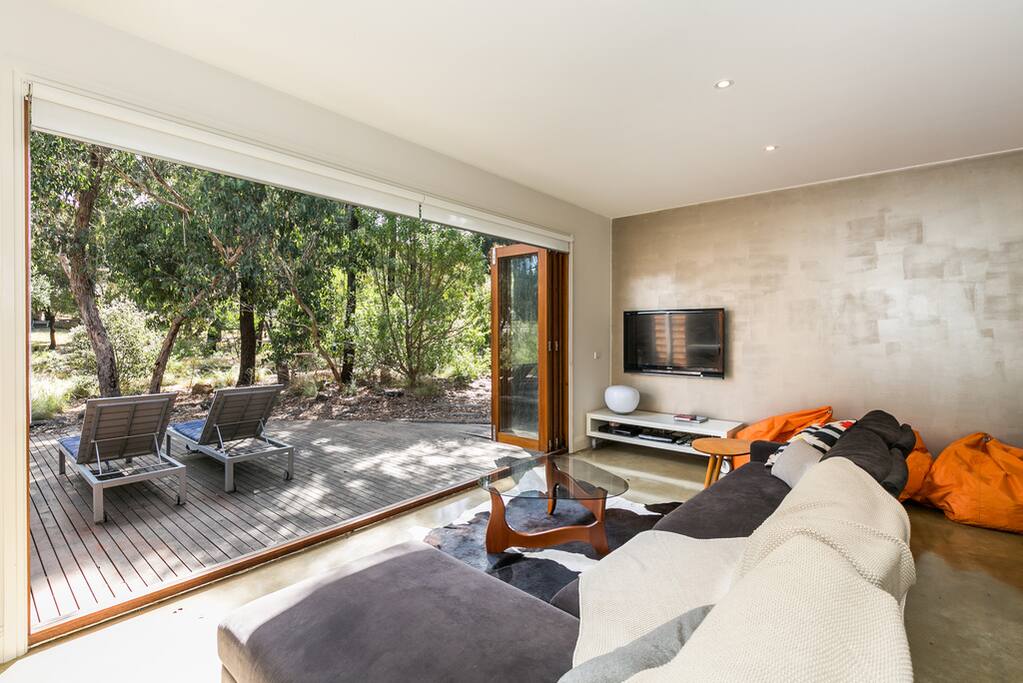 Games room and secondary living space