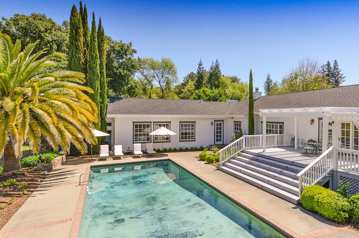 Spring Mountain Retreat