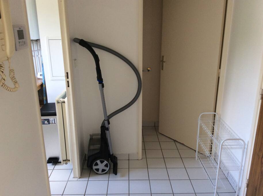 Hall d’entrée et toilette