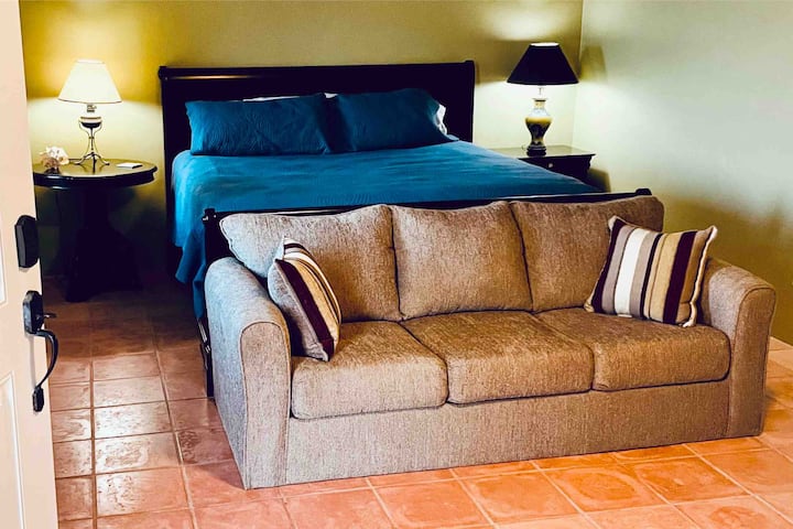 غرفة نوم الضيف