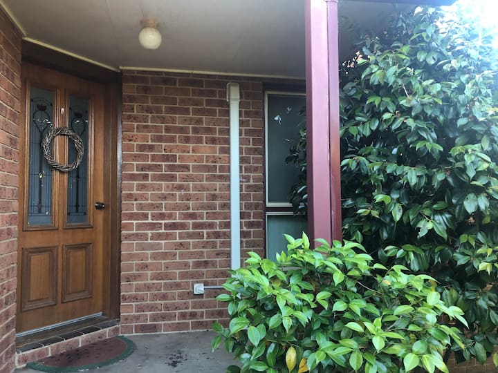 Goulburn Vacation Rentals & Homes New South Wales, Australia Airbnb