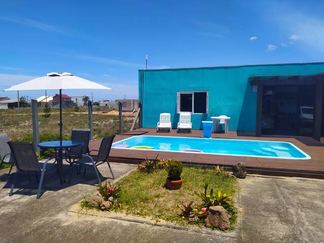 Entire home with 2 bedrooms in Torres - Lugar tranquilo, próximo ao mar, com piscina.