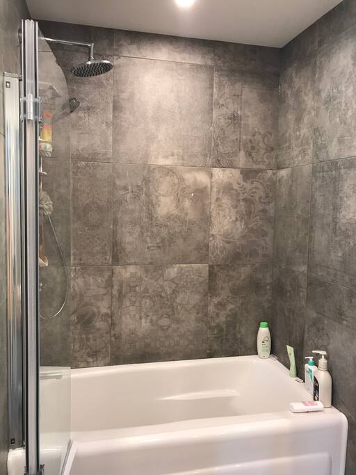 Shower with rainfall shower head