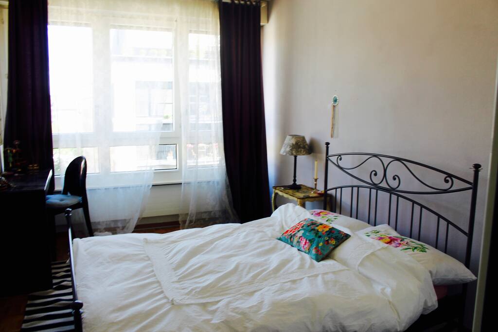 Old Iron Beds Dirty Room Old Iron Beds Dirty Room