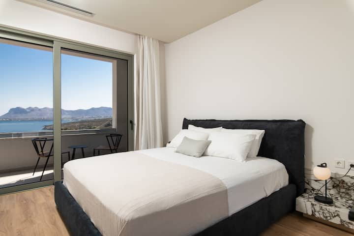 Chumba kikuu cha kulala cha mbele kwenye vila 