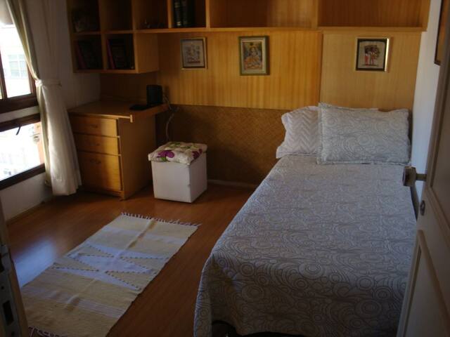 Marvellous 3 bedrooms front beach Ipanema complete gallery image 2