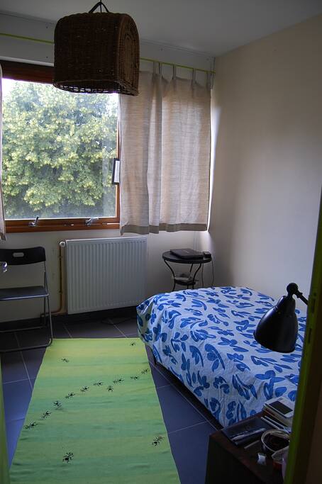 2eme chambre, 13 M2, orientation sud, face au jardin