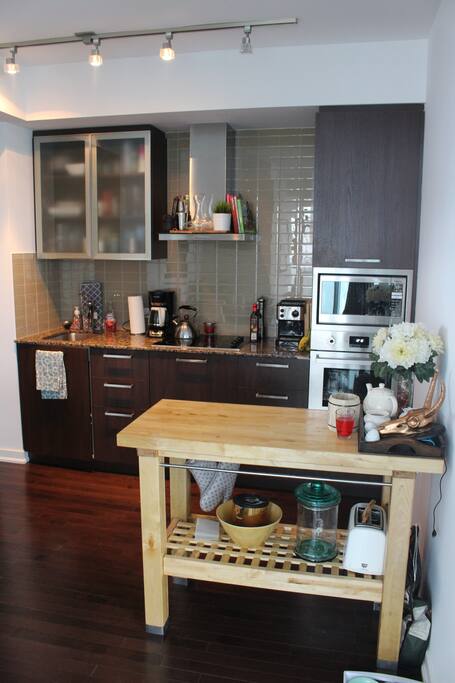Full kitchen with use of all cookware