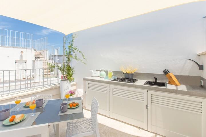 Casa Adelia – Kitchen on the terrace gallery image 3