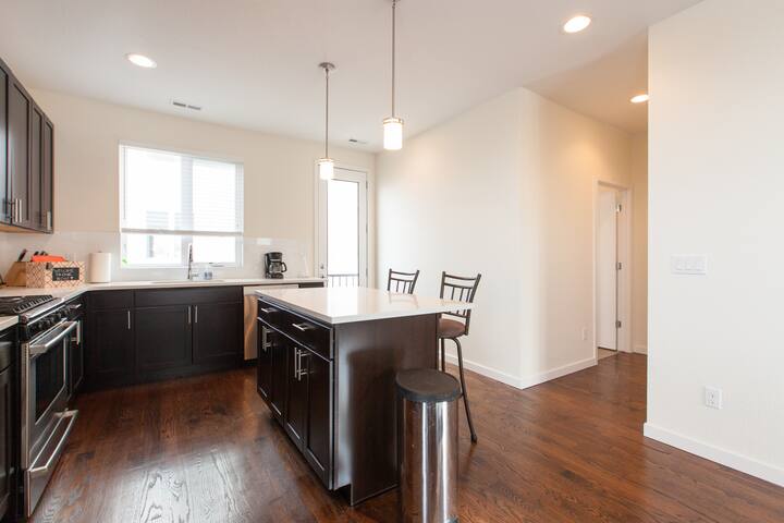 Modern Rowhome in Trendy RiNo! gallery image 3