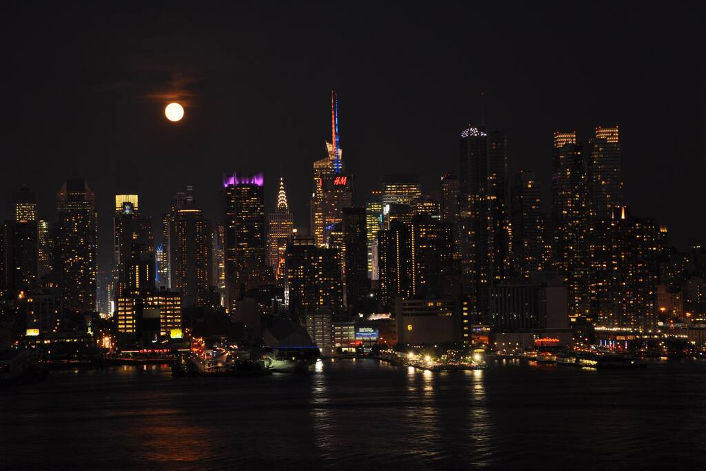 Amazing summer solstice moon picture taken by our guest Cliff! Thanks Cliff for sharing it with us!