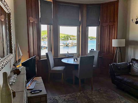 Welcome to Harbours Edge apartment