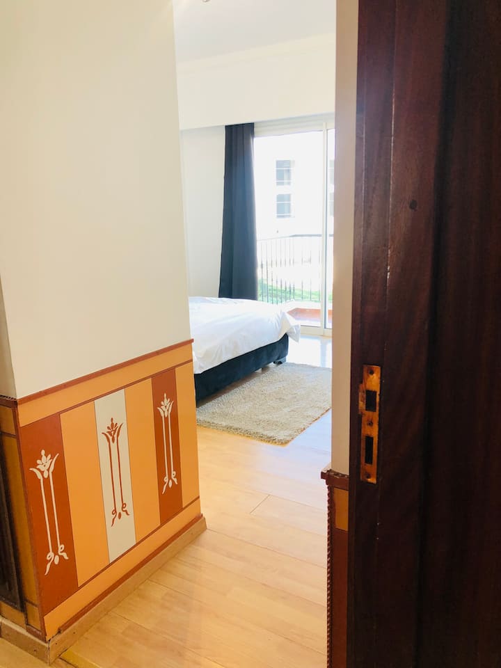 כניסה לחדר השינה הראשי