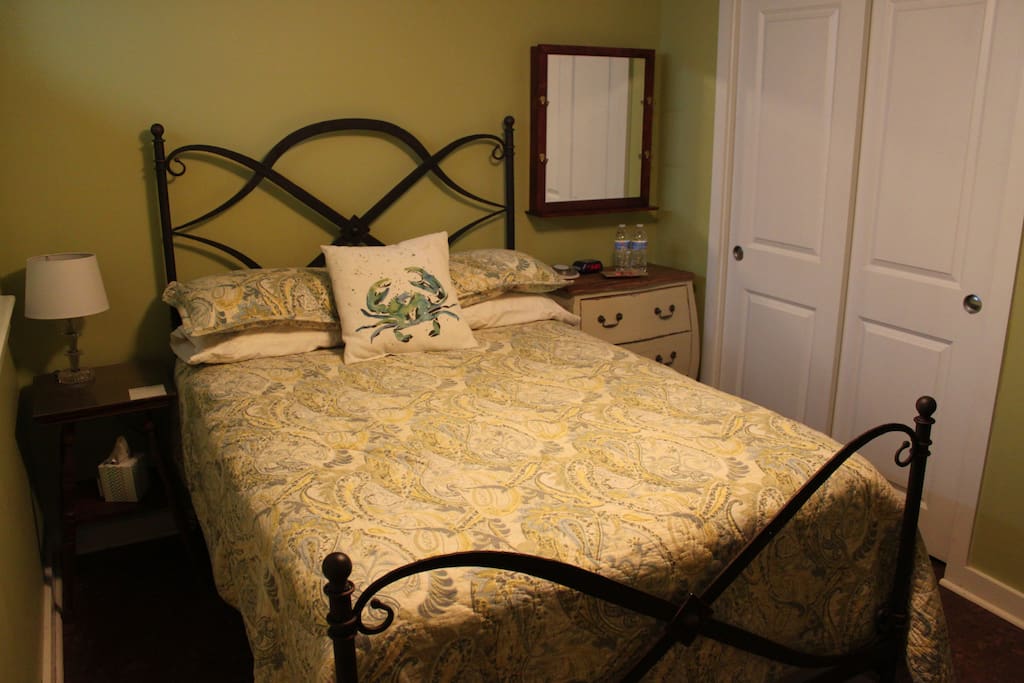 Another view of your room, with the closet in view.