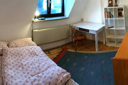 B&B Ortsrand Nürnberg S-Bahn  (inkl,top Frühstück)